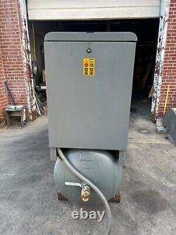 30 HP Atlas Copco GX22 rotary screw air compressor