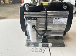 Jun-Air OF312 Oil-less Rocking Piston Air Compressor 230V 60 Hz 8.4A 1650RPM