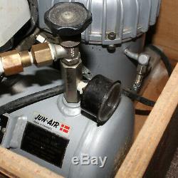 STUNNING Vintage Jun-Air 4 Liters (1 Gal) 120V Quiet Air Compressor Wood Crate