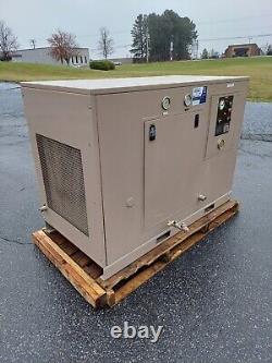 Used 25-hp Curtis Rotary Cl25 Ss Enclosed With Manual Controls